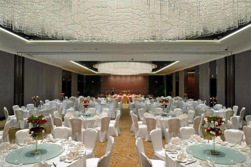 Howard Johnson Ifc Plaza Ningbo Exterior photo